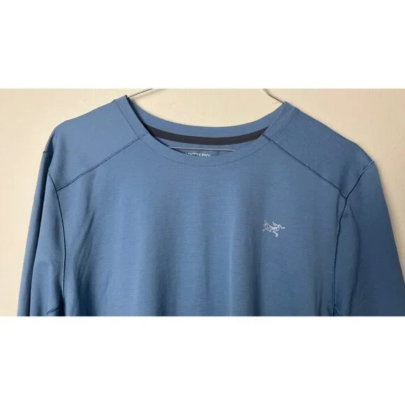 BLUE ARC'TERYX NYLON BLEND SPORTS SHIRT  M - Picture 2 of 7